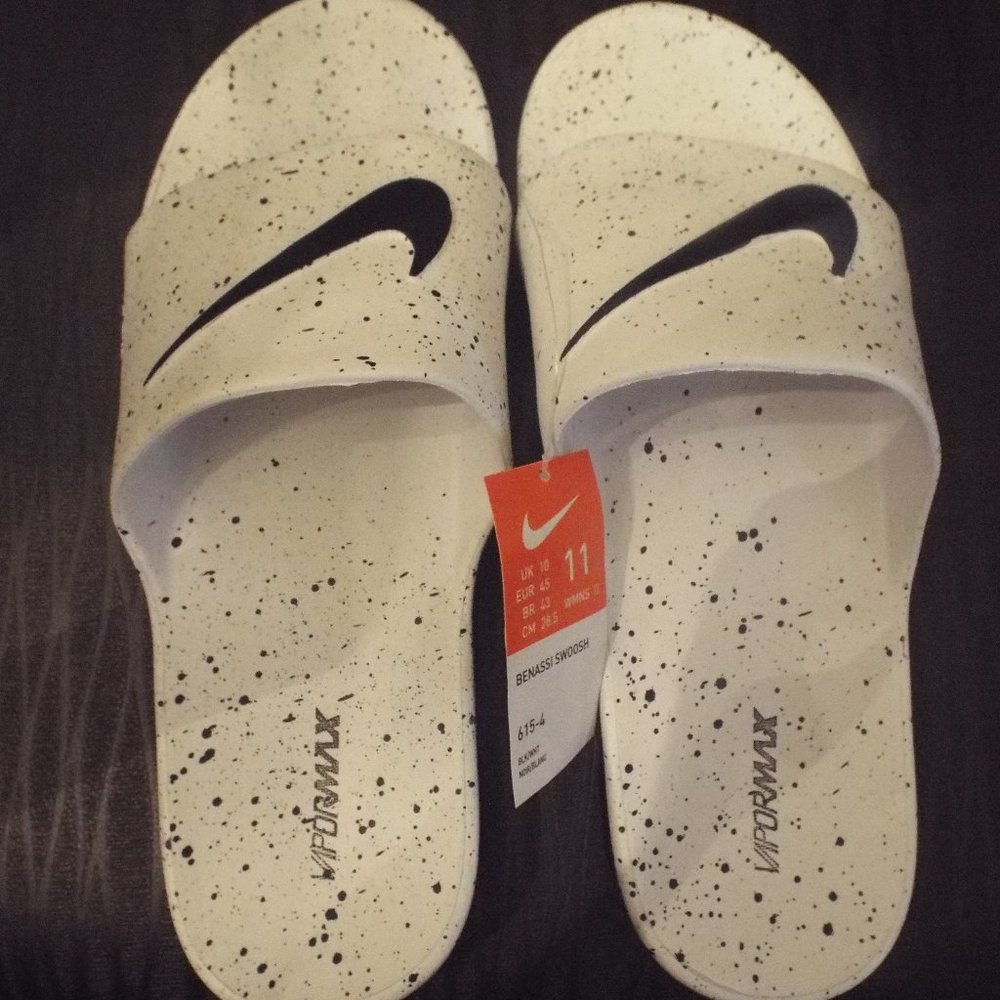 Vapormax Slides